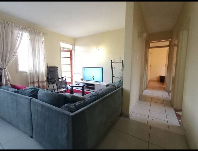 2 BEDROOM FLAT FOR SALE IN THE WOLDS